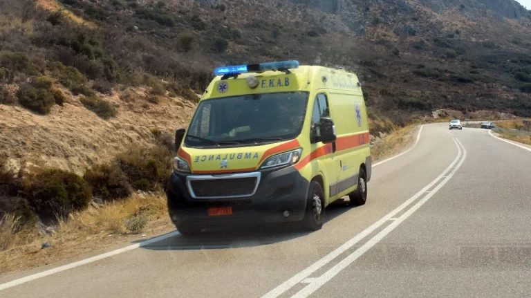 Νεκρός οδηγός ΙΧ στον παράδρομο της ΠΑΘΕ στο ύψος της Αγίας Τριάδας