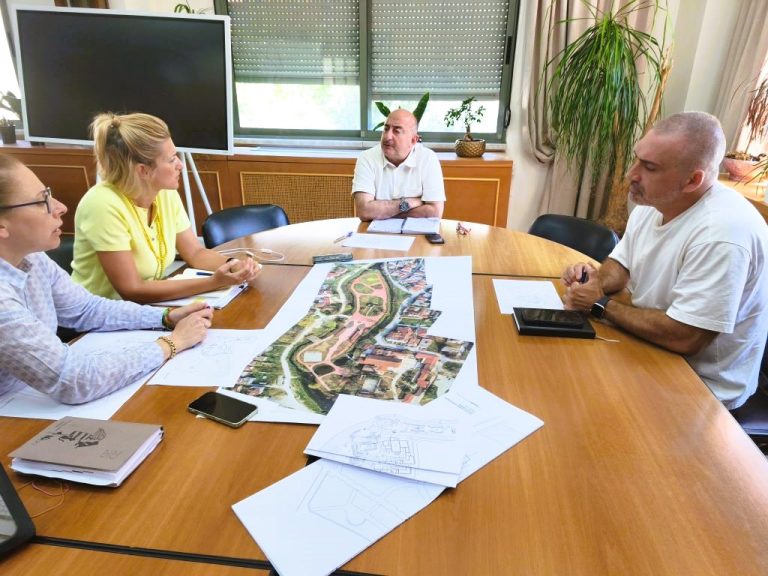 Ο Μύλος των Ξωτικών ξεκινά από το καλοκαίρι: Τα Τρίκαλα ετοιμάζουν τη 15η χριστουγεννιάτικη διοργάνωση