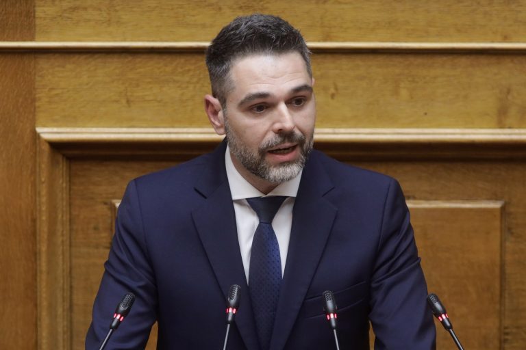Κοινοβουλευτική ερώτηση Σαρακιώτη για την κατακόρυφη αύξηση των τιμών των παραβόλων για συμμετοχή σε διαγωνισμούς Α.Σ.Ε.Π